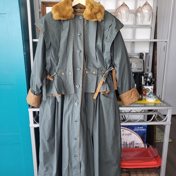 VINTAGE Hilary Radley all Seasons Coat with removable collar! - Picture 11 of 17